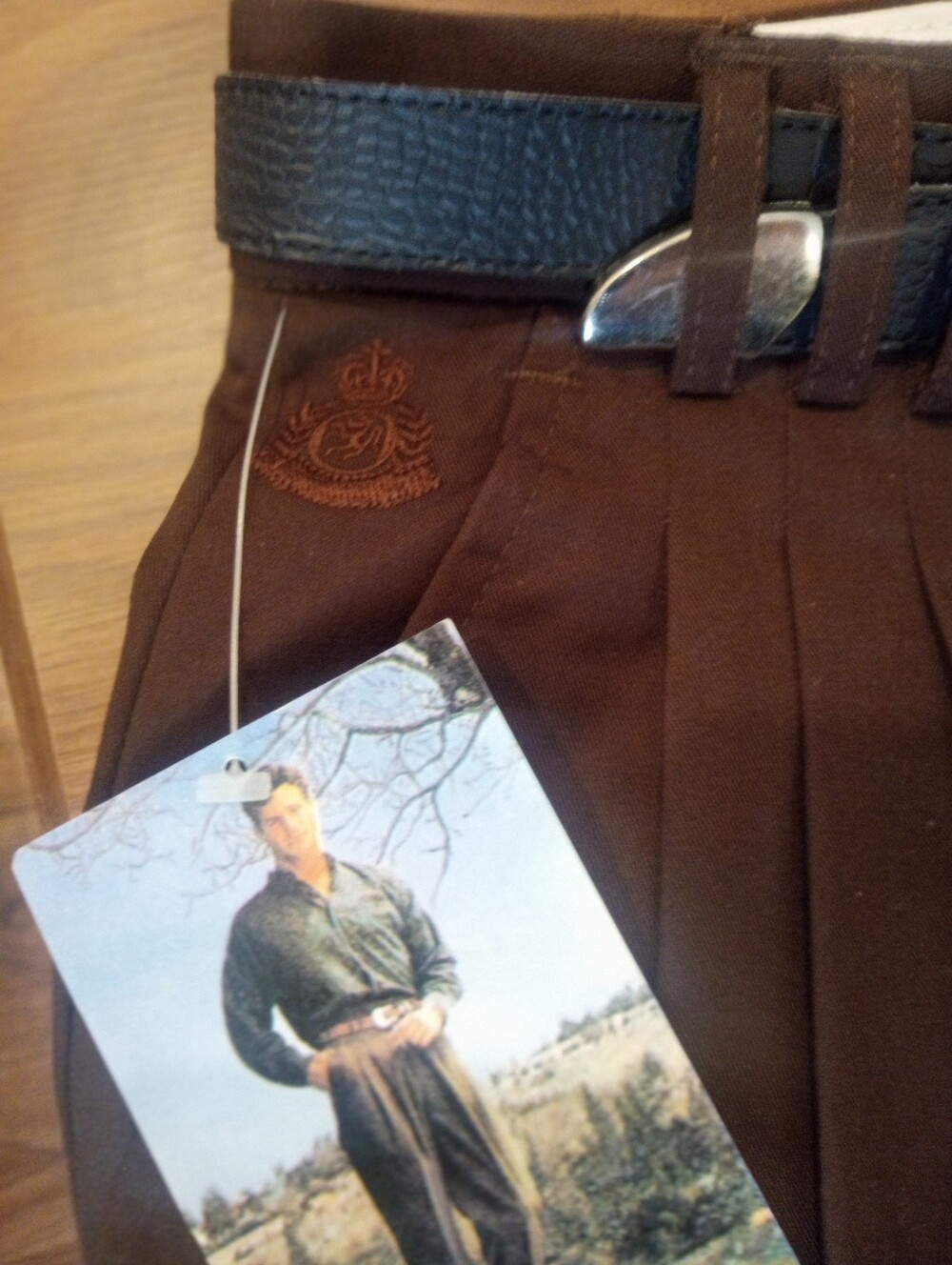 Vintage Men's Brown Pleated Dress Pants with Embroidered Crest Deadstock Size 32